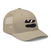 Cargar imagen en el visor de la galería, Gorra SPIKES trucker
