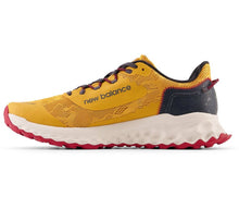 Cargar imagen en el visor de la galería, NEW BALANCE FRESH FOAM GAROÉ
